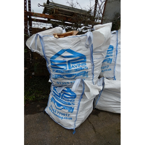 6017 - 2 dumpy bags containing a quantity of wood offcuts