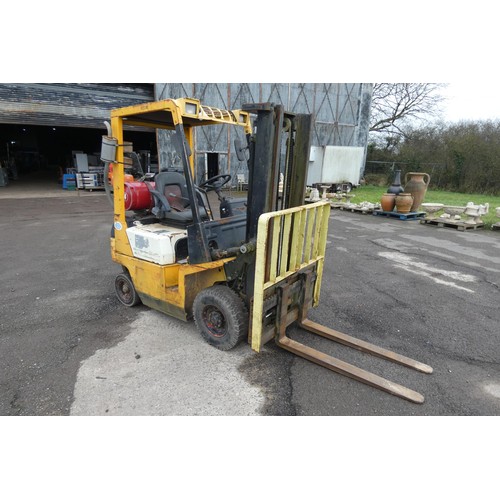 5967 - 1 x Kalmar gas powered forklift truck model 2815 A10G13322 capacity 1500kg, YOM 1990s. Digital hour ... 