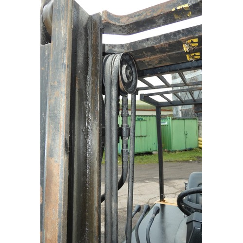 5966 - 1 x Caterpillar EP25 battery operated forklift truck YOM 1997, capacity 2500kg supplied with a Hawke... 