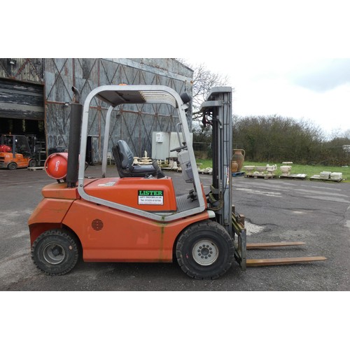 5968 - 1 x BT Rolatruc Cargo CBG 3.0 gas powered forklift truck YOM 2003, capacity 3000kg, digital hour met... 