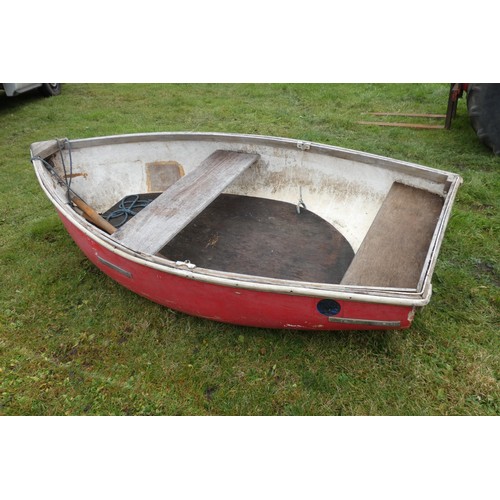 5994 - 1 x Fibreglass rowing boat measuring approx 250cm x 120cm, no make or model visible. Comes with 2 oa... 