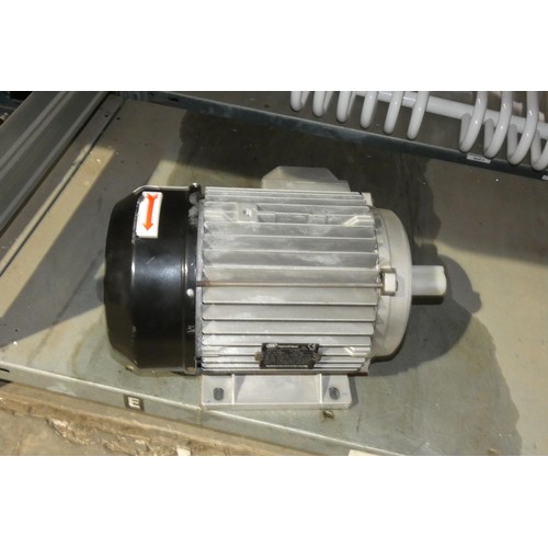 5881 - 1 x Ingersoll-Rand electric motor type MT2 112MB/2, 3ph