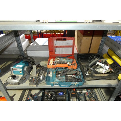 5885 - 5 x various power tools comprising 1 x Makita 9401 belt sander, 1 x Elu power plane, 1 x Makita dril... 