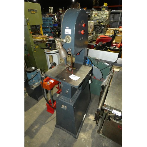 5982 - 1 Whitehead band saw type BJ, 240v mounted on a cabinet stand