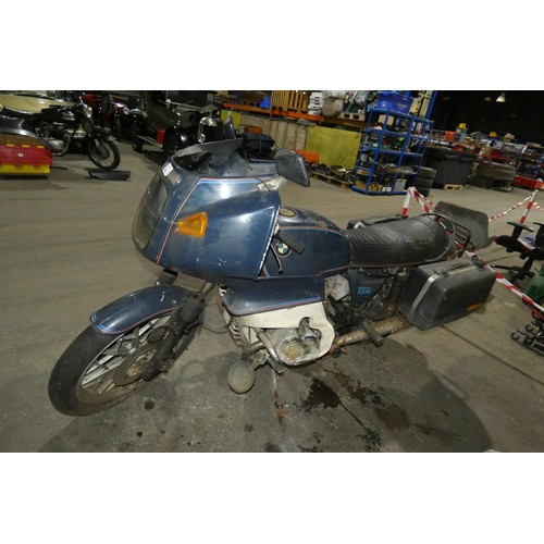 42 - BMW 100RS 980CC

No V5, Does not run and has no keys,

Registration number: DPL 170T,
Odometer Readi... 