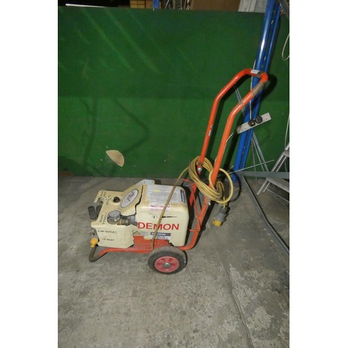 5746 - 1 x Demon pressure washer 110v - Please note that no lance / gun / hose is included