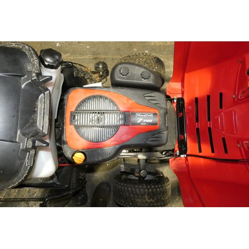 5958 - 1 x Mountfield ride on lawn mower model 1538H-SD (side discharge) type SD 98 Hydro YOM 2015 with a M... 