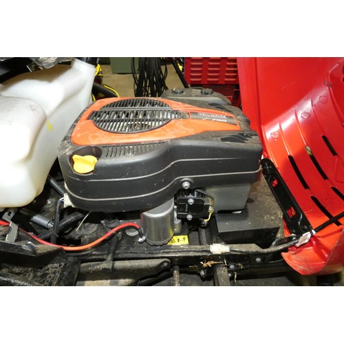 5958 - 1 x Mountfield ride on lawn mower model 1538H-SD (side discharge) type SD 98 Hydro YOM 2015 with a M... 