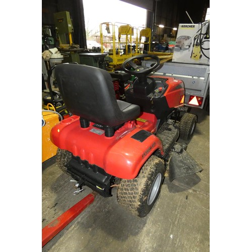 5958 - 1 x Mountfield ride on lawn mower model 1538H-SD (side discharge) type SD 98 Hydro YOM 2015 with a M... 