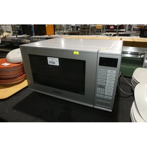 1110 - A 900w inverter microwave oven by Panasonic type NNSF-460M - trade Tested Working