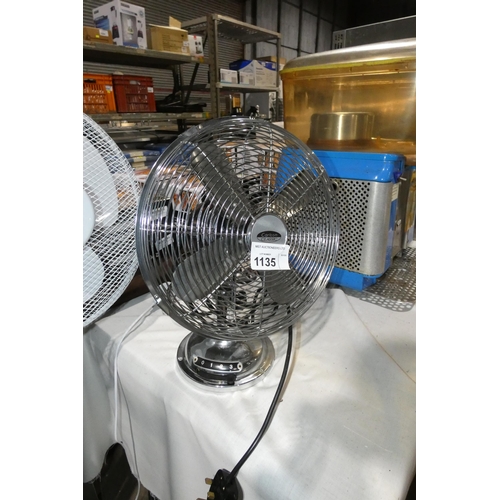 1135 - A counter top chrome effect fan by Carlton classic - trade. Requires Attention