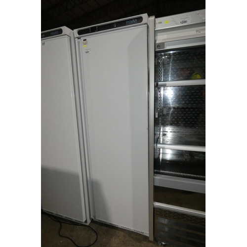 1201 - A commercial white tall fridge by Polar type C series CD612, retails £650+ - trade Tested Working