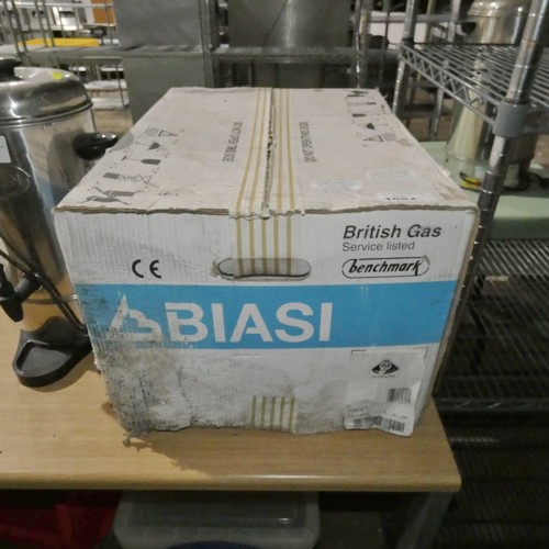 1094 - A gas system boiler by Biasi type Activ A 20OV, box shows signs of long storage, boiler itself has n... 