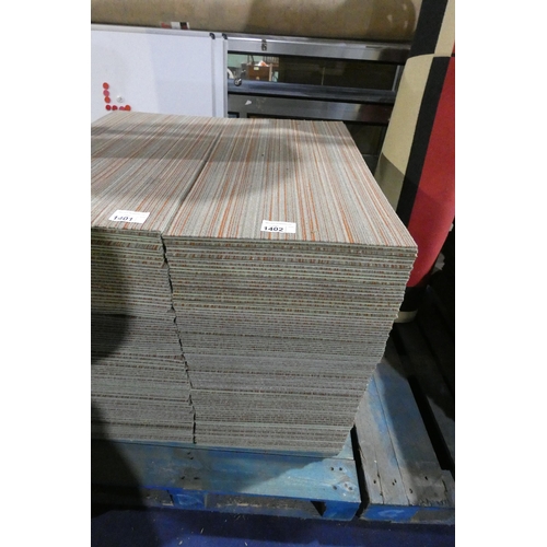 1402 - A quantity of approx 100 x Shaw Ecologix orange striped patterned carpet tiles each approx 46 x 91.5... 