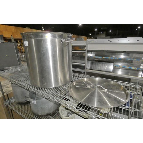 1162 - A large commercial stainless steel cooking pot with lid approx 53x50cm