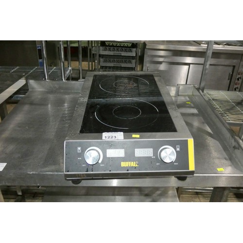 1223 - A commercial stainless steel twin induction hob by Buffalo 240v - trade