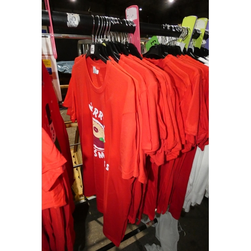 2661 - 20 various size red Christmas T-shirts