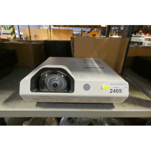 2469 - A Panasonic HDMI, VGA, AV projector type PT-TW250 WXGA - tested working, approx 130 lamp hours trade... 