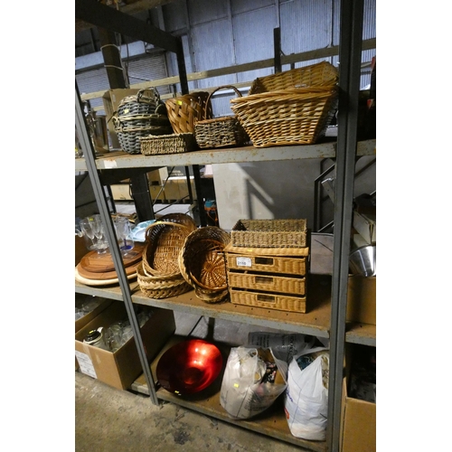 2110 - A quantity of various baskets etc. Contents of 1 bay /3 shelves