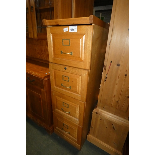 2171 - 1 x wooden four drawer filing cabinet