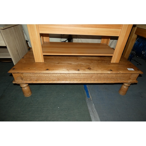 2208 - 1 x Pine coffee table approx 137 x 76cm