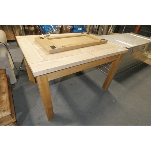 2209 - 1 x Oak dining table approx 90 x 121cm supplied with a 40cm centre extension leaf making table appro... 