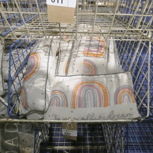 247 - 16 x scatter cushions, rainbows