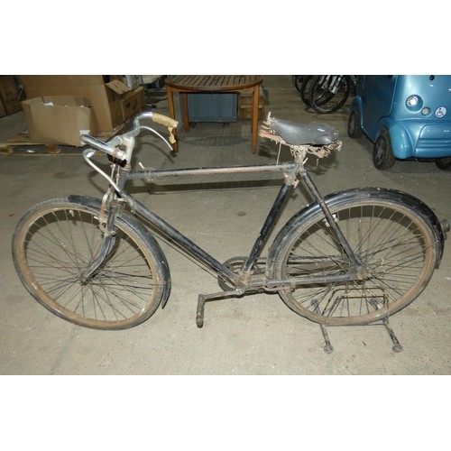 2093 - 1 x vintage bicycle - No make or model visible