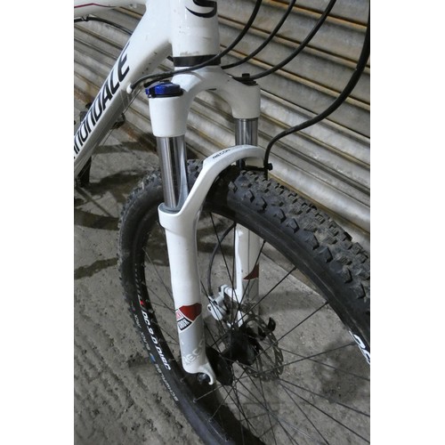 2095 - 1 x Cannondale hard tail aluminum frame mountain bike