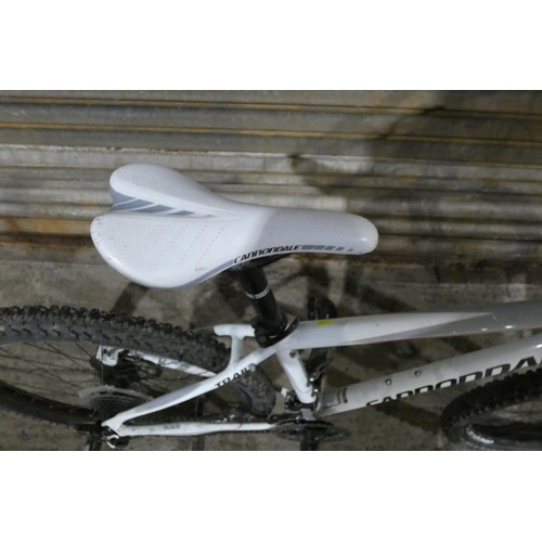 2095 - 1 x Cannondale hard tail aluminum frame mountain bike