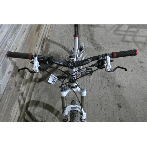 2096 - 1 x LaPierre Zesty 314 dual suspension mountain bike