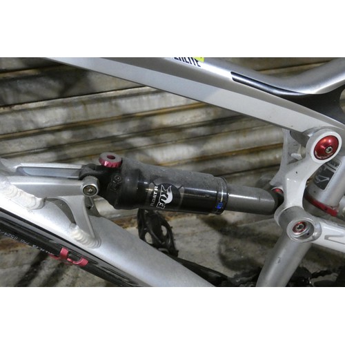 2096 - 1 x LaPierre Zesty 314 dual suspension mountain bike