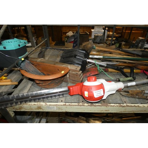 2089 - A quantity of various tools including 1 x Eckman long handled hedge trimmer 240 etc. Contents of 1 s... 