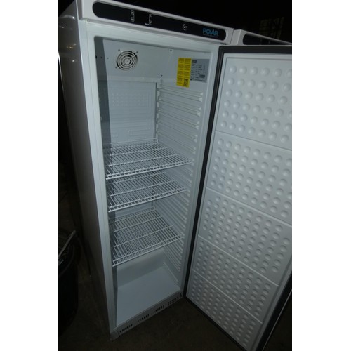 1203 - A commercial white tall fridge by Polar type C series CD612, retails £650+ - trade