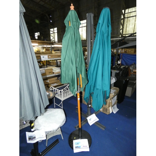 449 - 1 x Cyr 2m rectangular traditional parasol RRP £45 Please note that the base is included