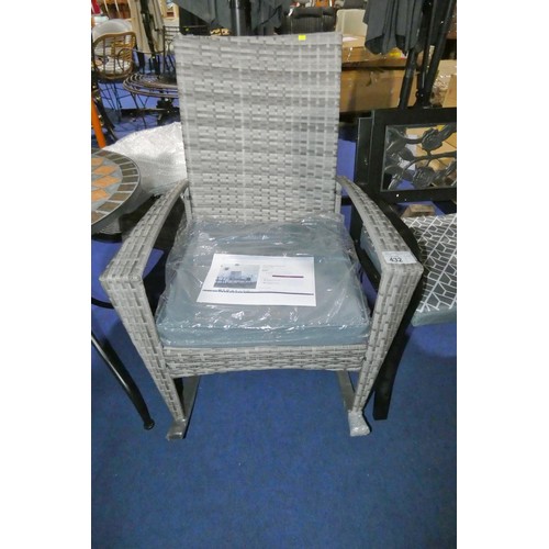 432 - 1 x Lisanti outdoor rocking chair RRP £122