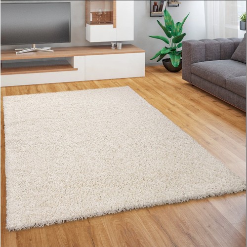 541 - 1 x Landenburg shaggy cream rug approx 200 x 290cm RRP £116