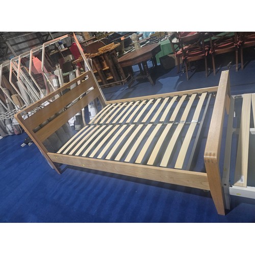 584 - 1 x Oak 4ft 6 inch double bed frame. Please note that no mattress is included