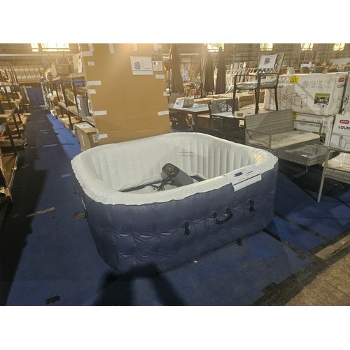 390 - 1 x Outsunny inflatable spa / hot tub approx 170 x 170cm. Please note that this spa / hot tub does i... 