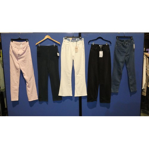 2382 - 5 x various pairs of ladies jeans. Not practical to list in detail so please view or see photographs... 