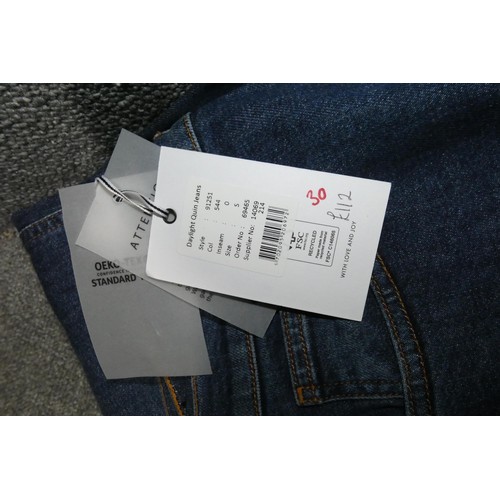 2390 - 4 x pairs of ladies jeans in various sizes / types. Not practical to list in detail so please view o... 