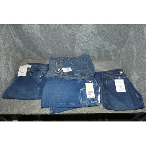 2390 - 4 x pairs of ladies jeans in various sizes / types. Not practical to list in detail so please view o... 