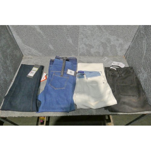 2406 - 4 x pairs of ladies jeans in various sizes / types. Not practical to list in detail so please view o... 