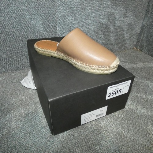 2505 - A pair of ladies shoes by Jim Rickey type Espadrille Latte size EU 36 RRP £84