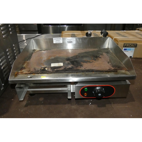 1085 - A commercial stainless steel griddle missing drip tray 240v - trade. Tested Working