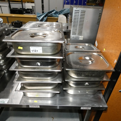 1161 - A quantity of commercial stainless steel gastronorm pots with lids approx 32x26cm