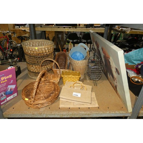 2100 - A quantity of various items including baskets, a light 240v, a mirror etc. Contents of 1 bay /3 shel... 