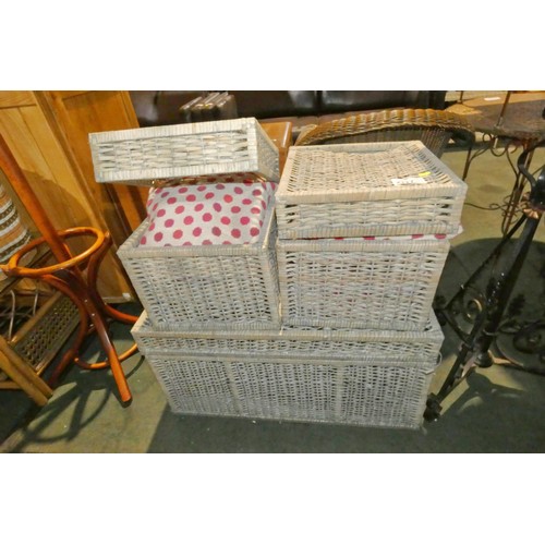 2117 - 1 x rectangular basket approx 84 x 42 x 42cm high and 2 x square baskets each approx 36 x 36 x 36cm ... 