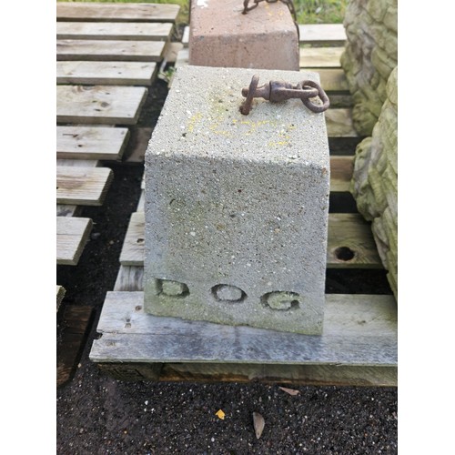 2911 - A concrete weight for securing a dog outside, plain