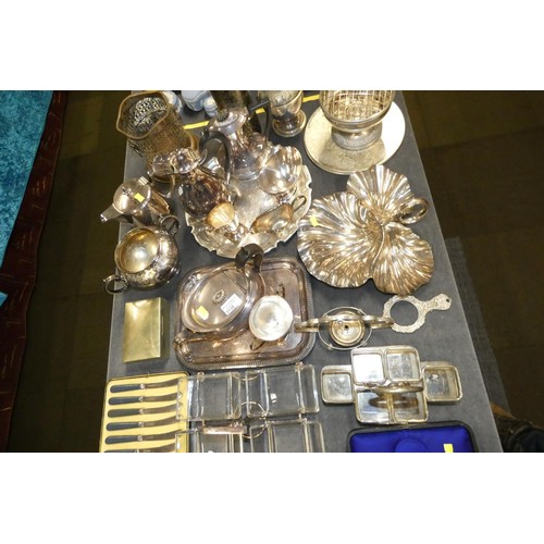 3138 - A large quantity of miscellaneous decorative silver plated ware including: tea sets, sectional trays... 